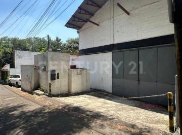 Casa · 710m² · 4 Estacionamientos · Propiedad con Alto Potencial en Privada 700 m² Construidos. San Jerónimo Lídice