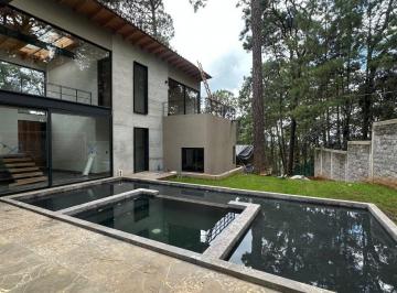 Casa en condominio de 4 habitaciones, Valle de Bravo · Casa en Venta, Valle de Bravo