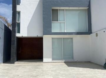 Casa de 4 habitaciones, Aguascalientes · Casa en Venta Al Norte de Aguascalientes en Trojes de Alonso