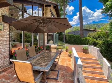 Casa en condominio de 4 habitaciones, Valle de Bravo · Casa en Venta Club de Golf Avandaro