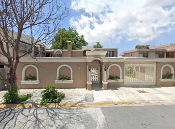 Casa de 4 habitaciones, Monterrey · ¡!hermosa Propiedad en Remate Bacario!