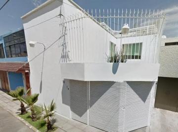 Casa de 4 habitaciones, Iztacalco · Casa en Playa Copacabana Militar Marte en Venta Hipotecaria
