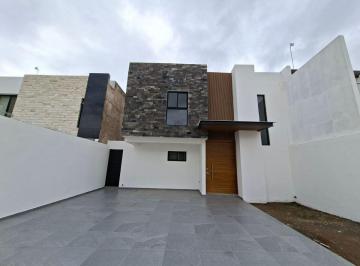 Casa de 3 habitaciones, Durango · Casa en Venta con Recamara en Planta Baja