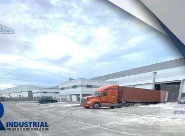 Bodega comercial · 1570m² · 4 Estacionamientos · Bodega Industrial en El Milagro
