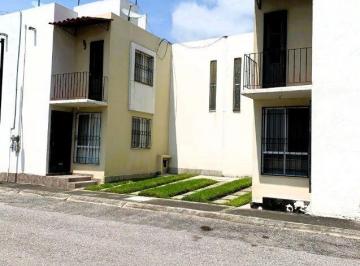 Casa en condominio · 90m² · 3 Recámaras · 1 Estacionamiento · Casa en Condominio con Alberca, Xochitepec, Morelos