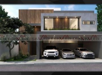 Casa · 402m² · 4 Recámaras · 3 Estacionamientos · Casa en Venta en Santiago