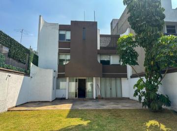 Casa · 500m² · 4 Recámaras · 4 Estacionamientos · Casa en Venta en La Florida