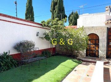 Casa de 4 habitaciones, Pachuca · Casa en Venta Carlos Ruvirosa Pachuca