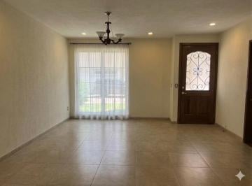 Casa en condominio de 3 habitaciones, Metepec · Casa Isabella en Portofino, Metepec. Gran Oportunidad!