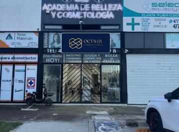 Local comercial · 110m² · Local en Fraccionamiento Porta Romani