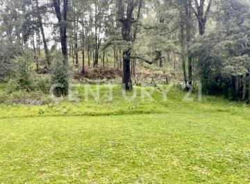 Terreno / Lote · 24m² · Terreno en Venta en Valle de Bravo Inversión, Naturaleza y Plusvalía