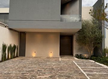 Casa de 4 habitaciones, León · Casa en Venta en La Campiña del Bosque
