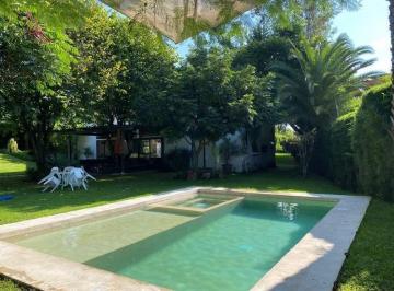 Casa de 3 habitaciones, Tlayacapan · Casa en Venta en Tlayacapan Morelos con Alberca