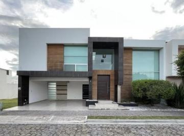 Casa · 324m² · 3 Recámaras · 2 Estacionamientos · Casa en Venta Lomas de Angelópolis, Cluster 222, Puebla
