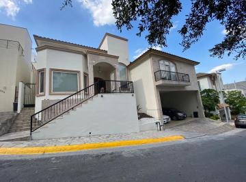 Casa de 3 habitaciones, Monterrey · Casa en Venta en Dinastía