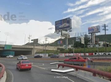 Terreno / Lote · 3600m² · Terreno en Renta en Av Morones Prieto y Av Venustiano Carranza