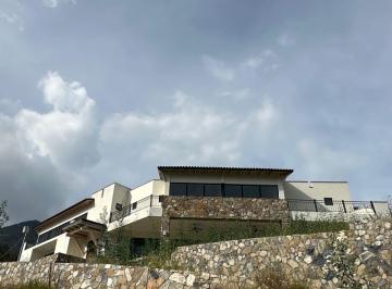 Casa en Venta de 7 habitaciones  · Casa en Venta en Terra Serena, Arteaga
