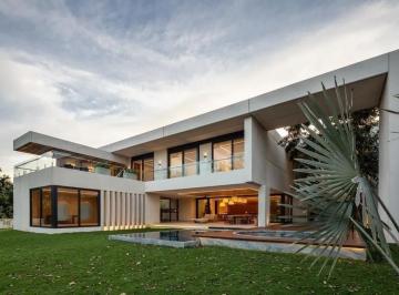 Casa en condominio de 4 habitaciones, Mérida · Casa en Condominio en Yucatán Country Club, Mérida
