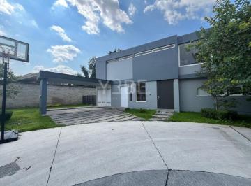 Casa en condominio de 3 habitaciones, Zapopan · Casa de Lujo en Venta y Renta Bajío Hábitat "B"