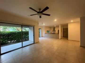 Casa en condominio de 3 habitaciones, Mérida · Casa en Venta en El Yucatan Country Club