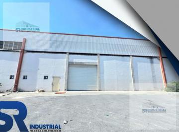 Bodega comercial · 1020m² · 10 Estacionamientos · Bodega en Renta Salinas