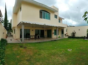 Casa · 366m² · 4 Recámaras · 3 Estacionamientos · Casa en Venta en Jardines de Santa Anita - (4)