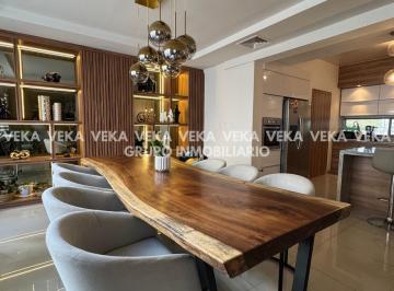 Casa · 216m² · 4 Recámaras · 2 Estacionamientos · Casa en Fraccionamiento Reserva del Parque