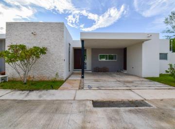 7edd853459a32497da40d74b962365263445bd8b767fad8e563db9885b93a053 · Casa en Venta de un Piso en Privada en Conkal en Merida Yucatan