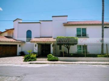 Casa · 530m² · 3 Recámaras · Casa en Venta en Los Alamos