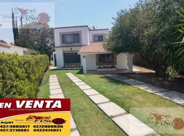 Casa · 316m² · 3 Recámaras · 3 Estacionamientos · Casa en Venta