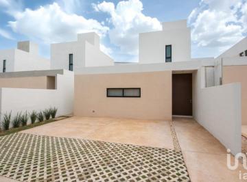 Casa · 264m² · 3 Recámaras · 2 Estacionamientos · Casa Nueva en Conkal Yucatán