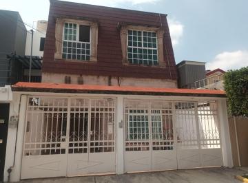 Casa de 4 habitaciones, Tlalnepantla de Baz · Magnífica Propiedad en Valle Dorado