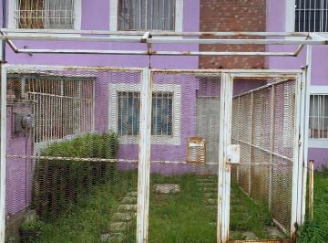Casa de 1 habitación, Chalco · Casa con Estacionamiento y Patio