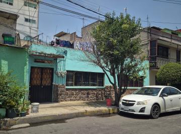 Casa · 236m² · 4 Recámaras · Terreno con Construccion en Venta en Iztapalapa - (4)