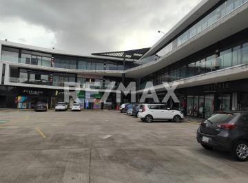Local comercial · 45m² · 30 Estacionamientos · Local de Renta - (4)