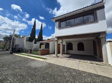 Casa · 300m² · Casa - Coaxustenco