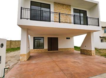 Casa de 3 habitaciones, León · Estrena Casa en El Mayorazgo