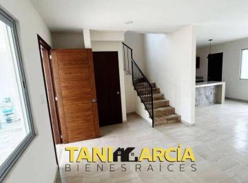 Casa de 3 habitaciones, Fortín · Vendo Casa Nueva en Fraccionamiento Privado en Fortín.