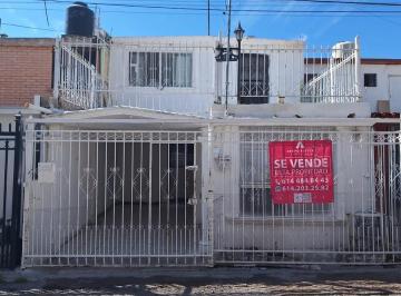 Casa · 150m² · 5 Recámaras · 1 Estacionamiento · Casa en Venta Infonavit Nacional