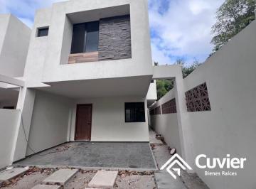 Casa · 152m² · 3 Recámaras · 2 Estacionamientos · Casa en del Bosque