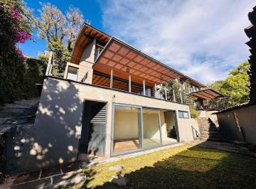 Casa en condominio · 230m² · 3 Recámaras · 1 Estacionamiento · Casa en Condominio en El Centro de Valle de Bravo