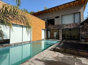 Casa en condominio · 400m² · 3 Recámaras · 2 Estacionamientos · Casa en Condominio con Alberca Privada