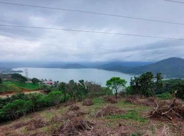 Terreno / Lote · 10000m² · Terreno con Pendiente y Vista Al Lago