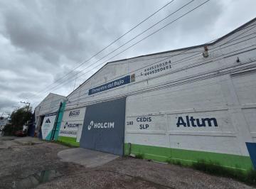 Local comercial · 2500m² · Bodega en Renta en Carr. Matehuala