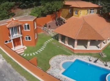 Casa de 3 habitaciones, Zapopan · Casa de Campo en Venta en La Primavera