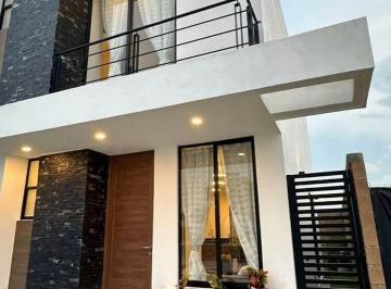Casa · 100m² · 3 Recámaras · 2 Estacionamientos - Eunice Herenia Arriola Chong · En Venta Casa con 3 Recámaras con 105 m² Superficie de Terreno, Arzua Residencial, Frente Area Verde