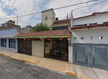 Casa de 4 habitaciones, Gustavo A. Madero · Casa en Lindavista de Remate Bancario con Cuatro Habitaciones.