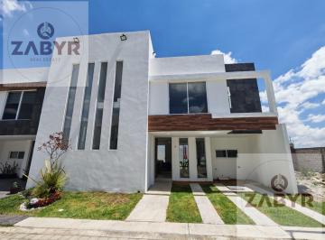 Casa en condominio · 3 Recámaras · 2 Estacionamientos · PH - Santa María Xixitla