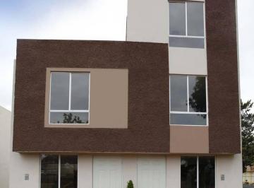 Casa · 104m² · 2 Recámaras · 2 Estacionamientos · De 3 Niveles Casas $1,389,000 en Chalco. a 10 Minutos del Centro.