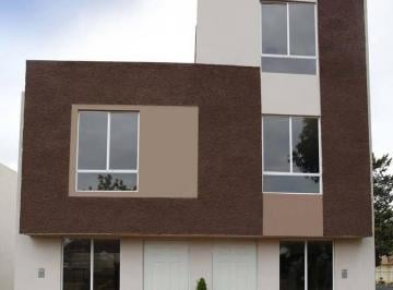 Casa · 104m² · 3 Recámaras · 2 Estacionamientos · De 3 Niveles Casas $1,389,000 en Zumpango. a 10 Minutos del Centro.